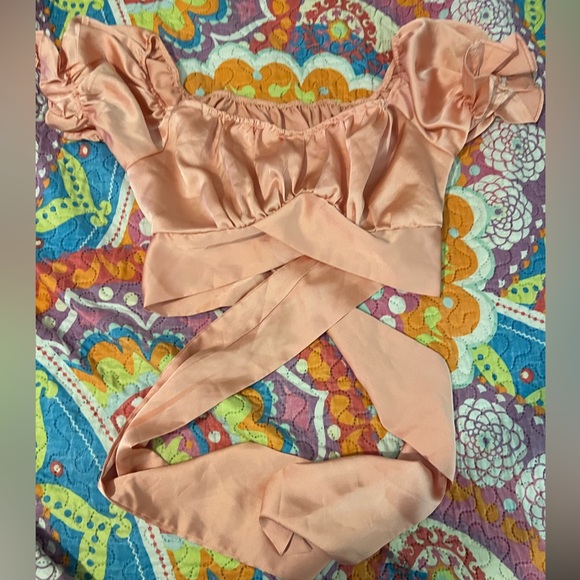 Pink off shoulder crop top - Picture 3 of 3